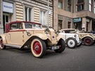 Tatra 52 Cabriolet s karoserií Sodomka ve zrenovovaném (v popedí) a pvodním...