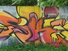 Graffiti v Tebi na zdi pod Prvn brnnskou strojrnou.