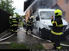 Osm jednotek hasi�� zasahovala p�i po��ru rodinn�ho domu v �jezdu nad Lesy...