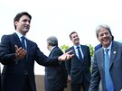 Kanadský premiér Justin Trudeau a jeho italský protjek Paolo Gentiloni na...