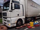 Řidič kamionu se pokusil projet uzavřenou silnicí přes Červenohorské sedlo. Pak...
