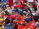 Sebastian Vettel slaví triumf ve Velké cen Monaka.