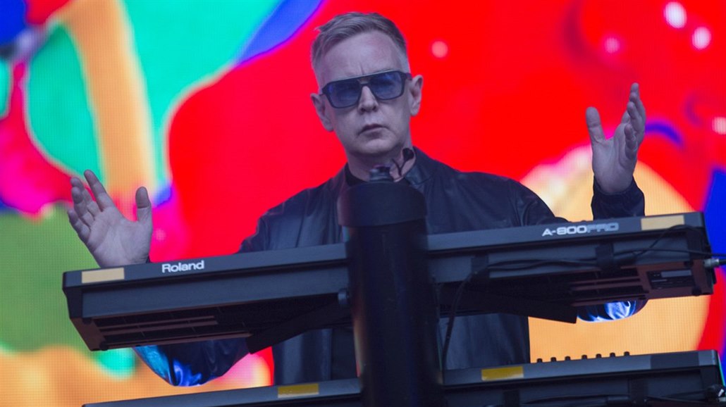 Andy Fletcher během pražské zastávky Depeche Mode v rámci jejich Global Spirit...