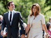 Roger Federer a jeho manželka Mirka na svatbě Pippy Middletonové (Englefield,...