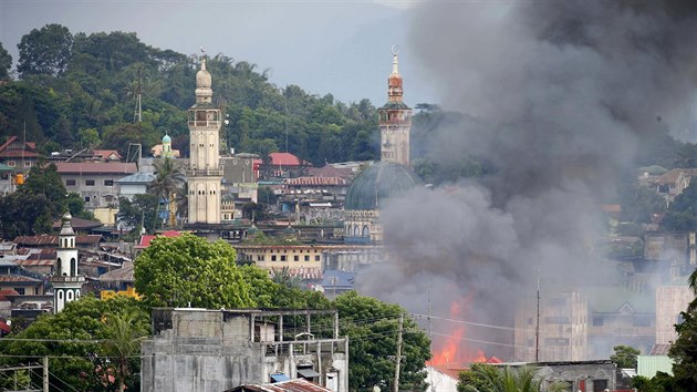 Filipnsk msto Marawi, kde armda bojuje s islamisty. (29. kvtna 2017)