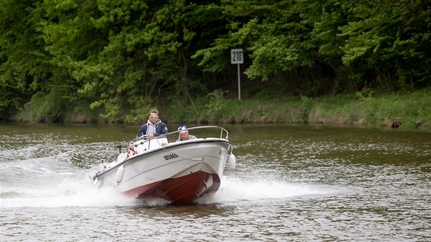 Lod�m se otev�ela 98 kilometr� dlouh� trasa z �esk�ch Bud�jovic k hr�zi Orl�k.