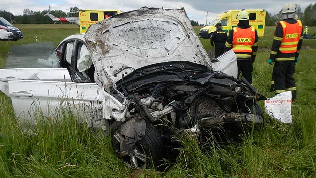 Tragick stet dvou voz BMW u Bujanova.