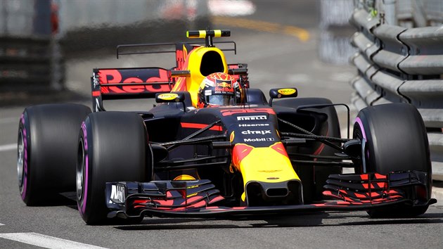 Max Verstappen pi trninku na Velkou cenu Monaka formule 1.