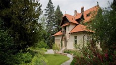 Zahradu u secesní vilky nedaleko Prahy se poda�ilo prom�nit velmi citliv�. V...