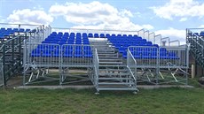 Novou tribunu bude mo�né podle pot�eby v areálu p�emístit, pop�ípad� i zap�j�it...