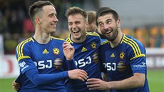 Jihlav�tí fotbalisté slaví gól proti P�íbrami.