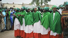 Somalijské eny obleené v barvách vlajky zem.