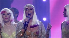 Cher bhem vystoupení na Billboard Music Awards (Las Vegas, 21. kvtna 2017)