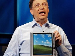 Bill Gates v roce 2002 pedvd Tablet PC se speciln pizpsobenm systmem...