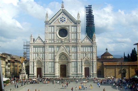 Bazilika Santa Croce (sv. Kíe) je místem posledního odpoinku mnoha...