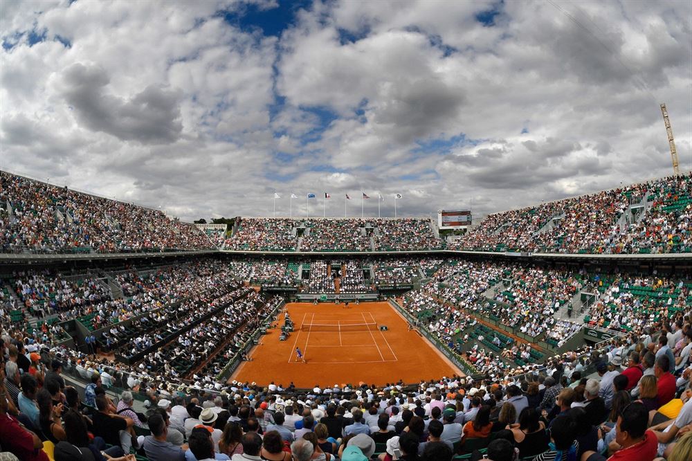 Hlavní dvorec pařížského areálu Roland Garros nese jméno Philippa Chatriera,...