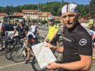 Petr Beník s itineráem a mapou cyklistického vihu