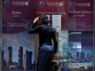 Uzavená kancelá letecké spolenosti Qatar Airways v saúdskoarabském Rijádu...