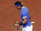 Rafael Nadal slaví zisk bodu v semifinále Roland Garros.