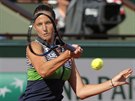 FORHEND. Karolína Plíková bojuje v semifinále Roland Garros.