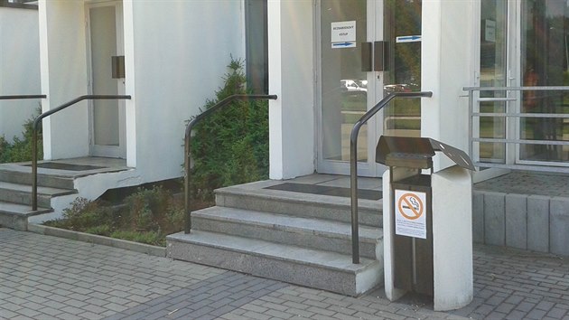 Zkaz kouen v kampusu esk zemdlsk univerzity (1. ervna 2017).