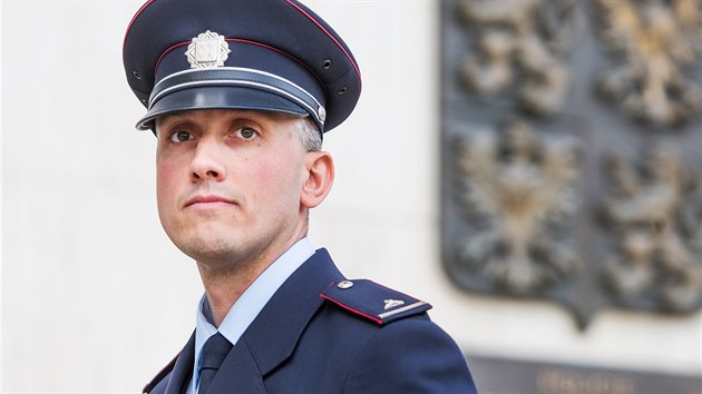 Darko Stankovi je jednm z osmi eskch policist, kte pomhaj turistm bhem przdnin na zem Chorvatska.