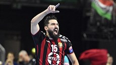 Momentka z házenkáského zápasu Final Four mezi Barcelonou a Vardarem.