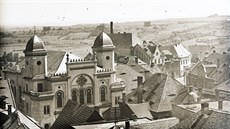 atecká synagoga z let 1871  1873. V prbhu Kiálové noci 10.listopadu 1938...