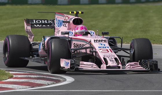 RَOVÁ VPED. Esteban Ocon s vozem Force India pi Velké cen Kanady F1.