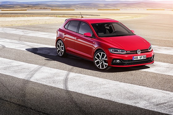 Nový VW Polo je venku, rovnou i jako 200koňové GTI - iDNES.cz