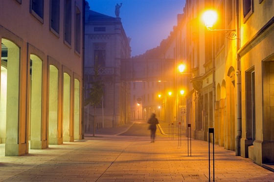 Řada měst plánuje postupnou výměnu zastaralých lamp. (Ilustrační snímek)