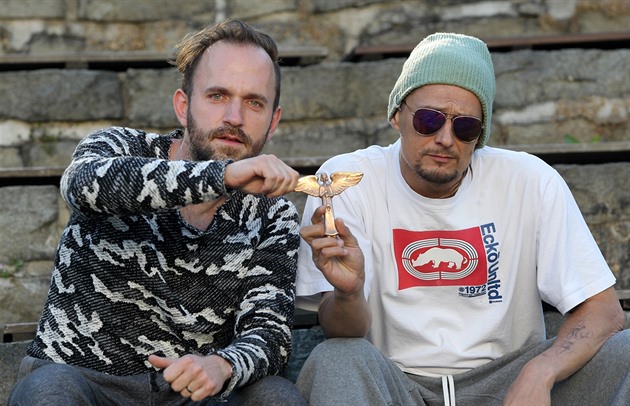 Filip Konvalinka alias Efko (vlevo) a Martin Hrdlika alias Eurodel, dva ze...
