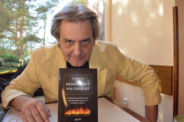 Exmoderátor Novy Slávek Boura napsal o nedamovském poltergeistovi knihu. "Byl...