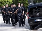 Policie zasahuje po stelb u Mnichova. Útoník zranil ti lidi. (13.6. 2017)