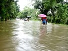 Bangladé postihly záplavy a sesuvy pdy. (14. 6. 2017)