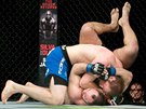 Brazilské jiu-jitsu se do MMA hodí, ale hlavní zbraní není. Zápas je podle...