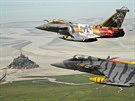 Gripen elitní 211. tygí letky z áslavi a stroj Rafale francouzské Escadron de...