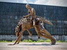 3D socha Eternity (Vnost) od Adama Krhánka pedstavuje lovka na jakémsi...