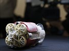 V Japonsku pedstavili plovoucího robota, který má prozkoumat pokození jaderné...