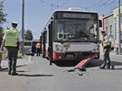 Na Masarykov td v Plzni se srazily dva autobusy. est lid skonilo v...