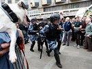 Ruská policie zatkla stovky demonstrant, kteí v centru Moskvy protestovali...