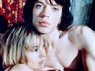 Mick Jagger a Anita Pallenbergová na snímku z roku 1970