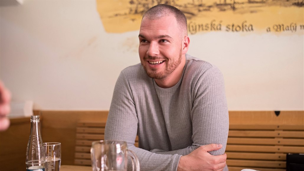 Podnikatel se �ídí hiphopovým heslem Tisíckrát padne� na zem, a tisíckrát se...