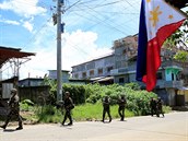 Filipínská armáda postupně dobývá Marawi zpět (17. červen 2017).