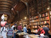  Jedno z t�ch míst, které na fotkách v pr�vodcích vypadá o dost lépe ne� v...