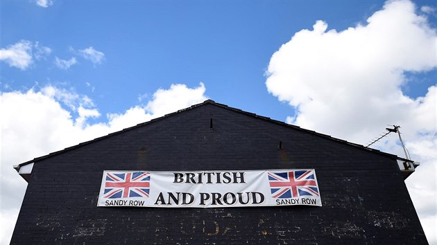 Sandy Row, unionistick tvr severoirskho Belfastu (19. kvtna 2017)