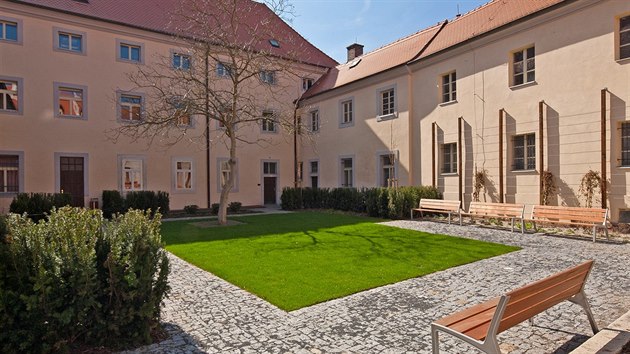 Třetí místo obsadilo zpřístupnění zahrad františkánského kláštera v Chebu.
