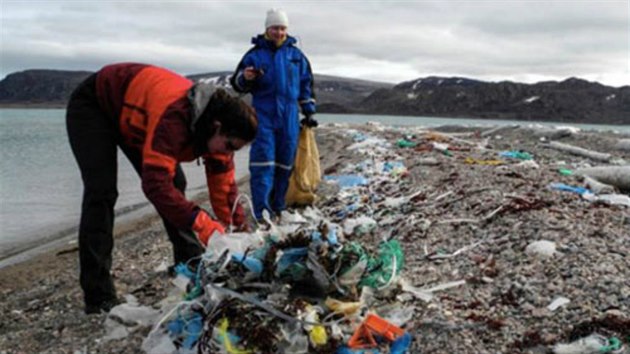 Vzkumnci nali na pobe picberk a vulkanickho ostrova Jan Mayen velk mnostv plastovho odpadu.