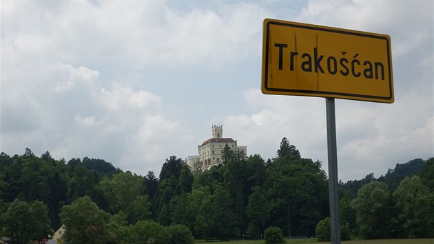 Kolem hradu Trakoan jsme dojeli na zatek chorvatsk dlnice A2 Macejl-Zagreb. Doporuujeme vak radji sjet na Lepoglavu a Ouru a na zmnnou dlnici se napojit na exitu Sveti Kri-Zaretje.