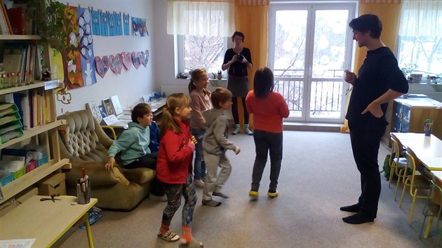 Jarom��sk� z�kladn� �kola K�i���l vyu�uje podle Jensk�ho pl�nu.